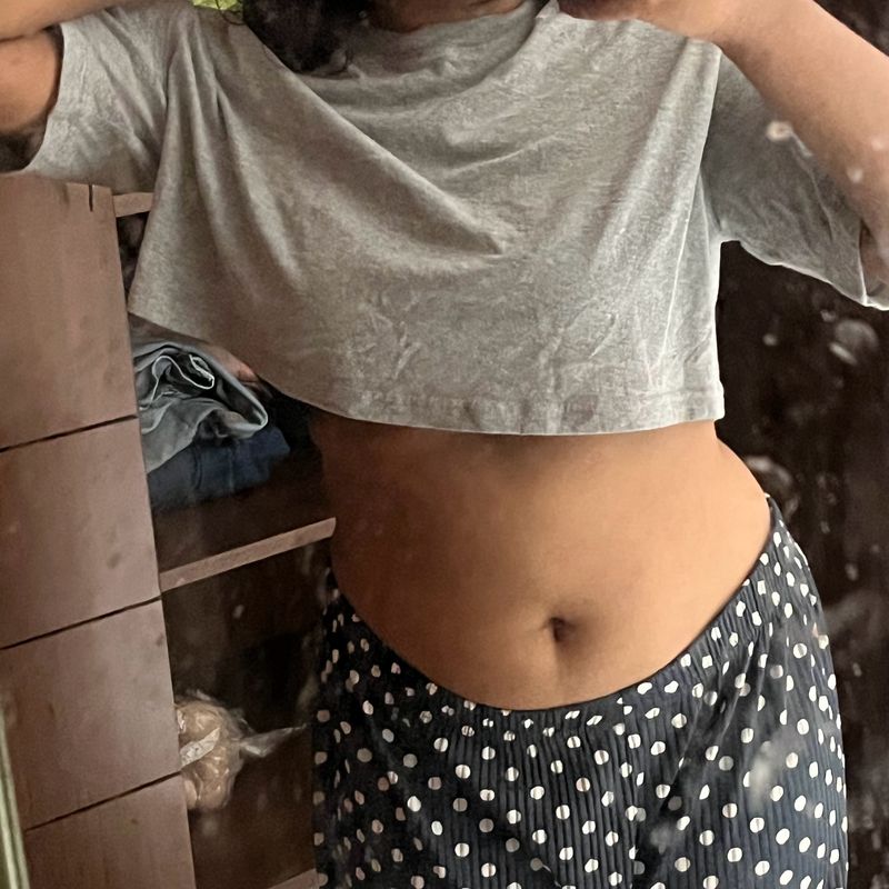 H&amp;M CROP TOP Y2K PINTEREST OVERSIZED