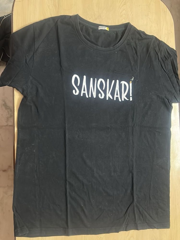 Black 'Sanskari' Graphic T-Shirt
