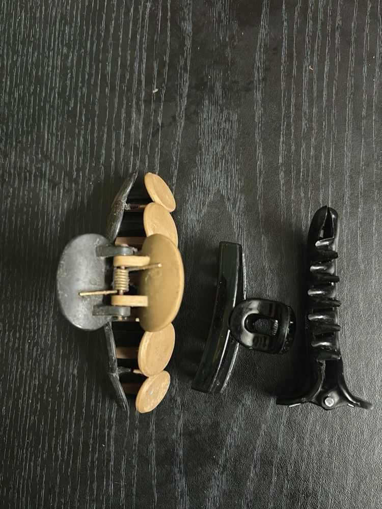 Set of 3 Stylish Hair Claw Clips – Nude &amp; Black (M