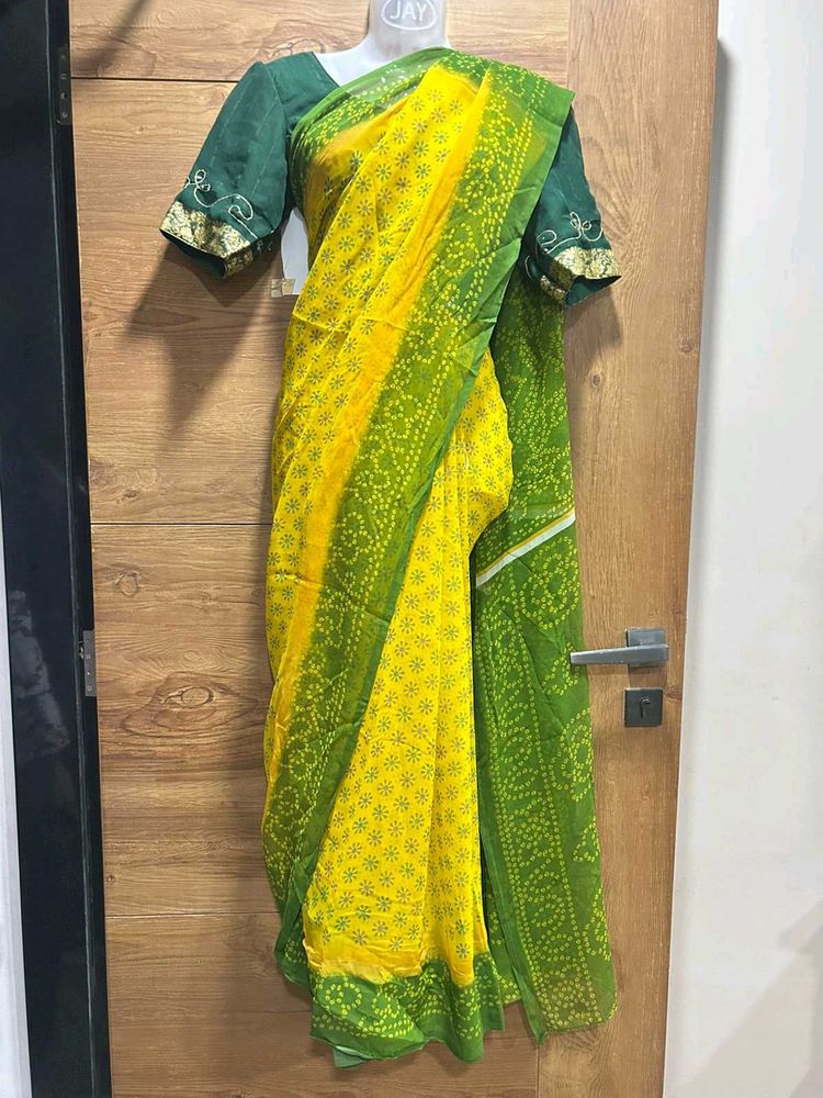 💛💚Sunhari Bandhani Green Saree💛💚