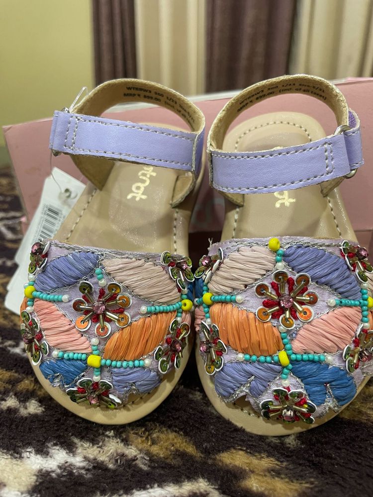 Girls Embroidery 🧵 Sandal