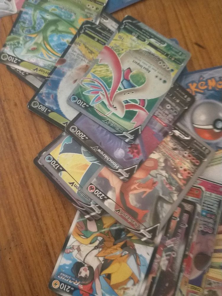 Pokemon cards (250+)