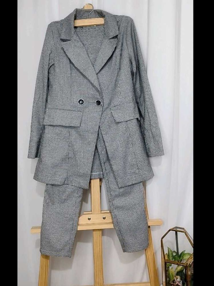 Co ord set for office going women