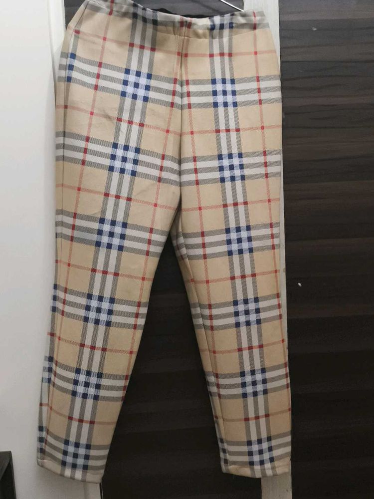 Trendy Checkerd Trouser