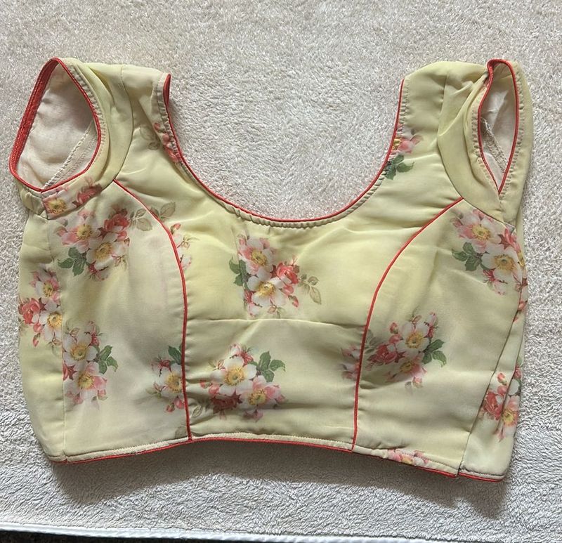 Elegant Floral Cotton Blouse – Pastel Yellow with