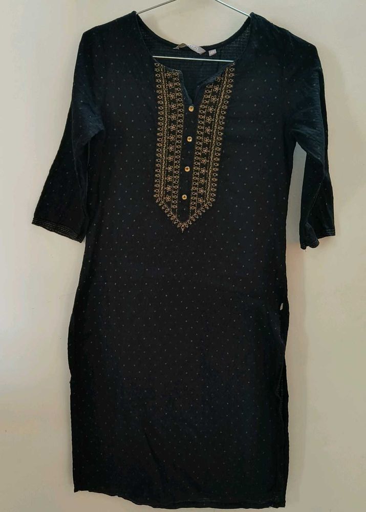 Embroidered Black Kurti