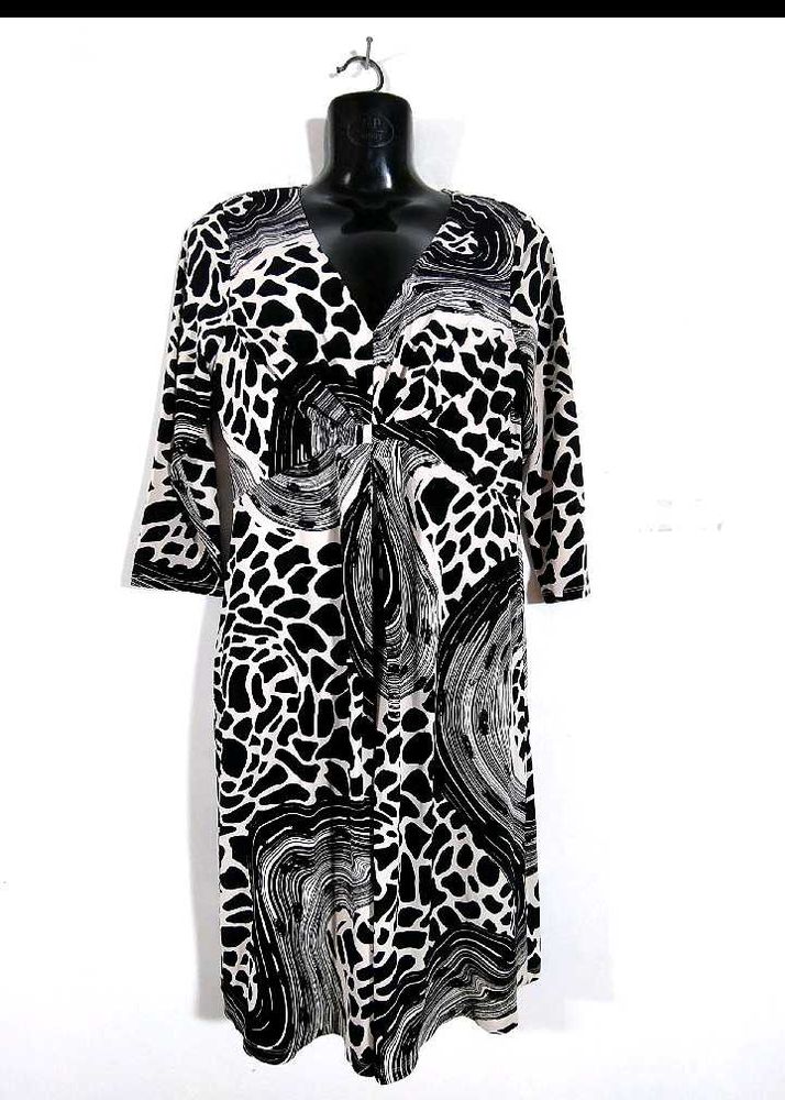Black And White Printed Top