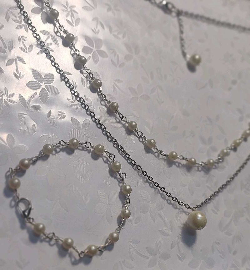 Pearl &amp; Silver Jewelry And Bracelet Set