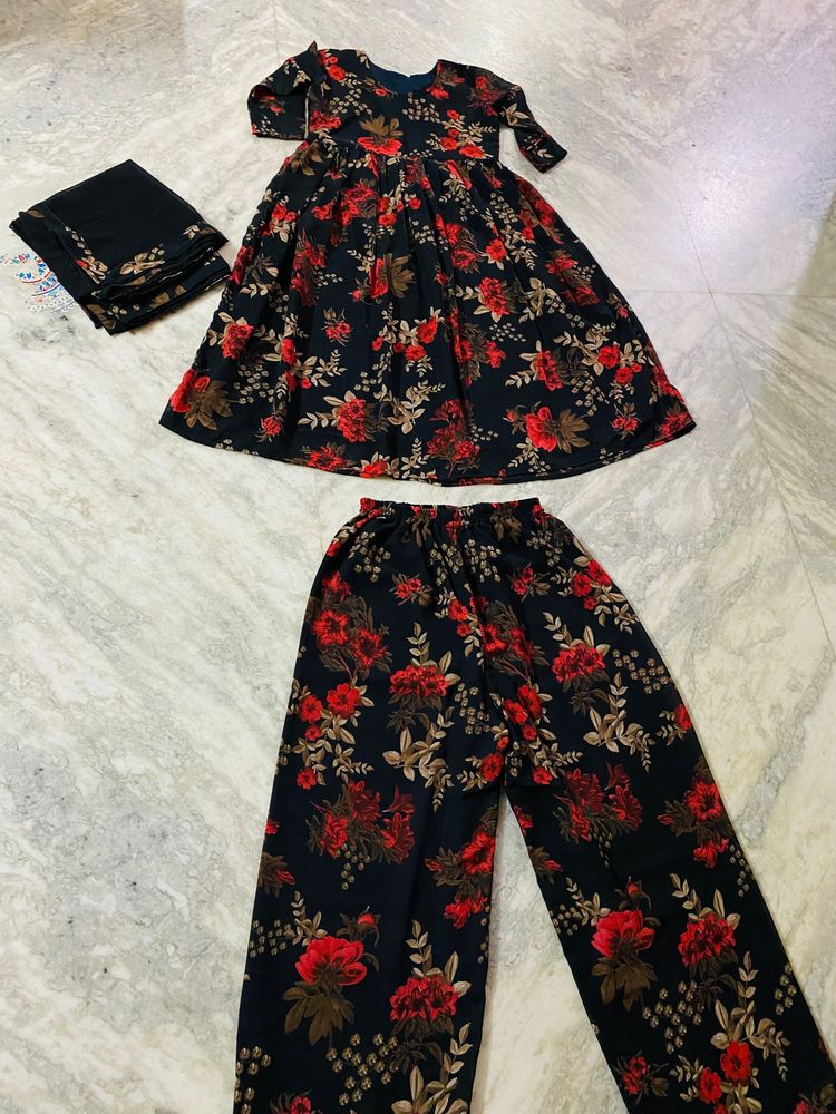 Georgette Black N Red Floral Kurta Set