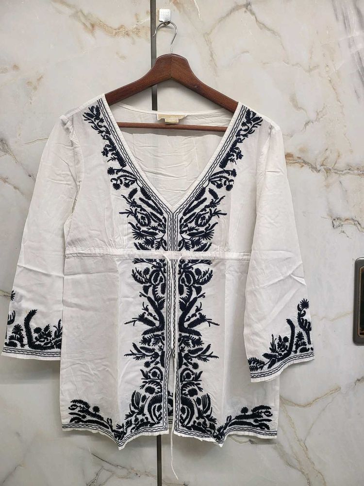 Authentic Mk Embroidered White Top