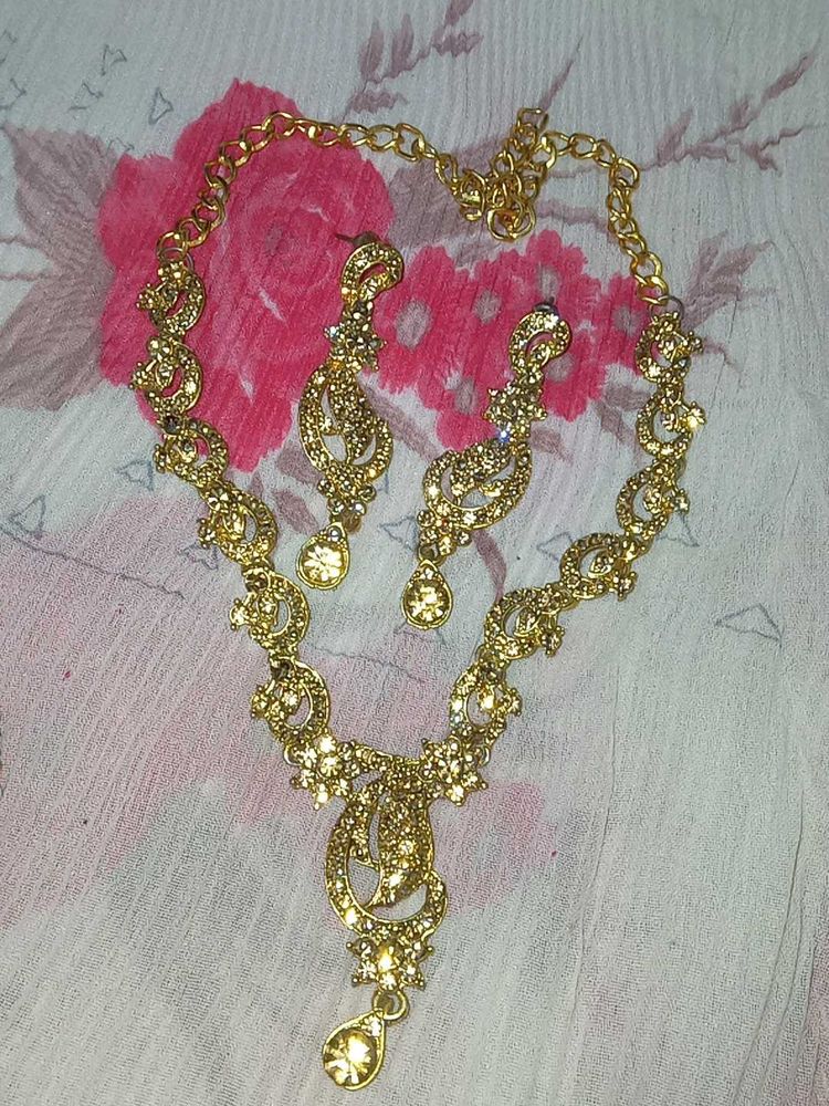 Necklace Set