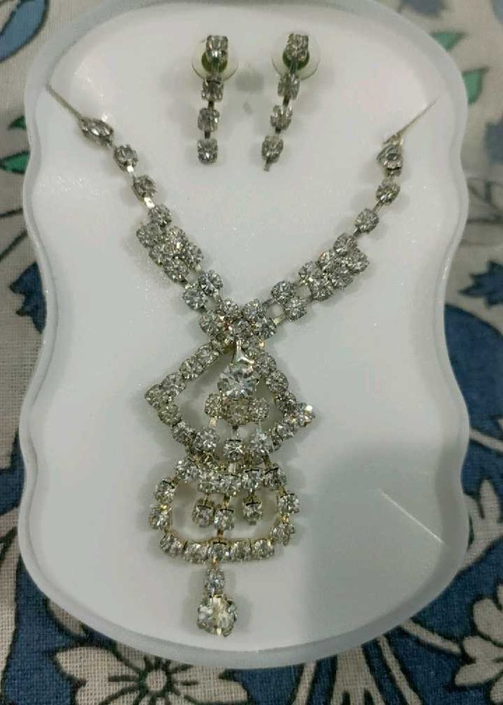 Women&#39;s Jewellery