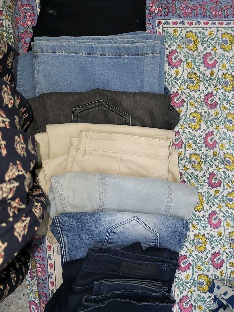 8 Jeans 30 /32.