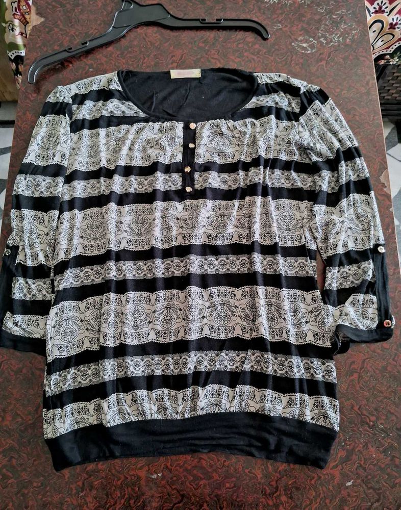 90% Off 💥 Black And White Top