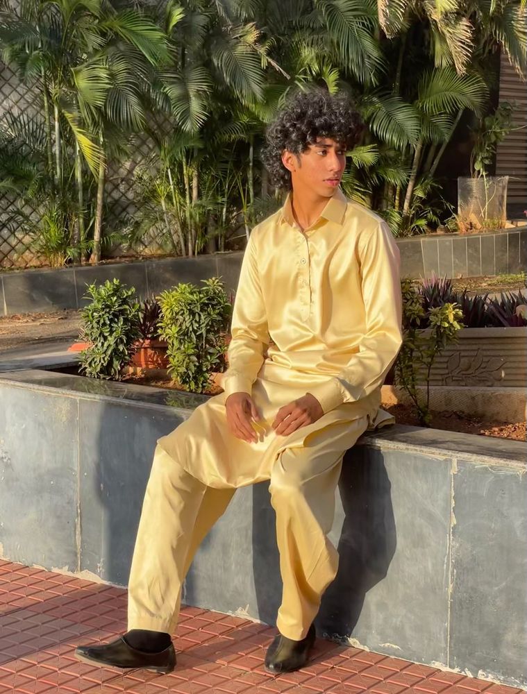 Kurta Pajama 1000₹ (bargainable)