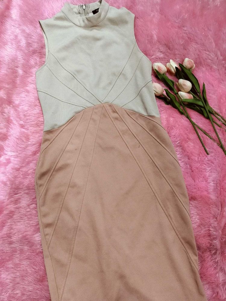 Elegant Sleeveless Bodycon Dress
