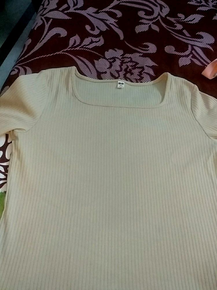 30 Rs Off Branded Top... Perfect Condition