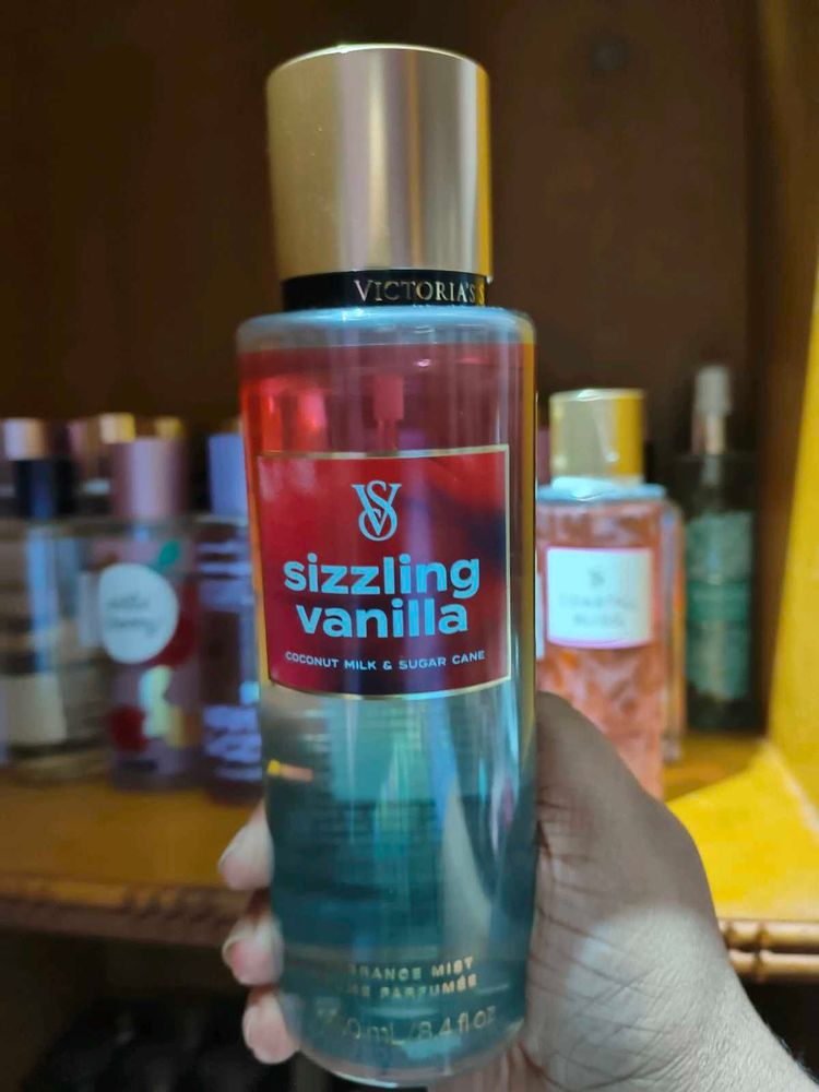 Victoria&#39;s Secret Mist In Sizzling Vanilla