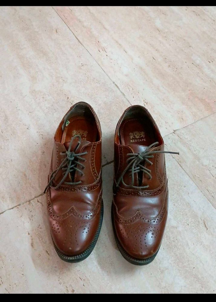 Red Tape Formal Shoes