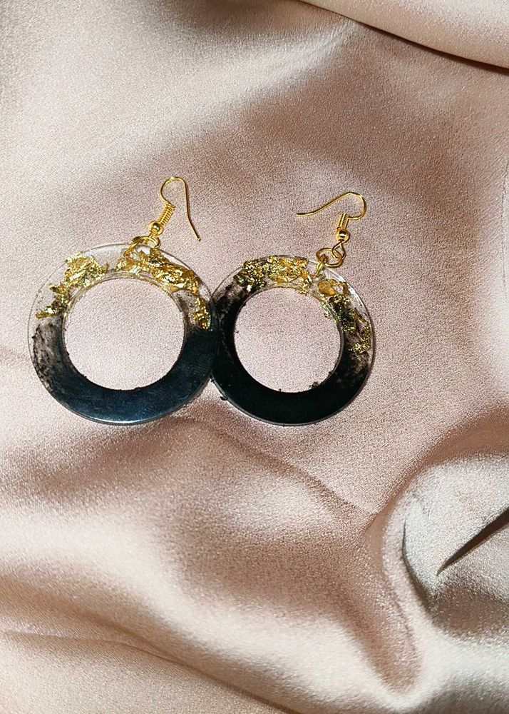 Resin Earing.