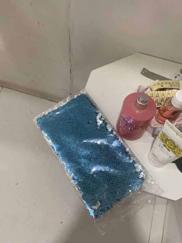 Trending Sequence Pouch Summer💕