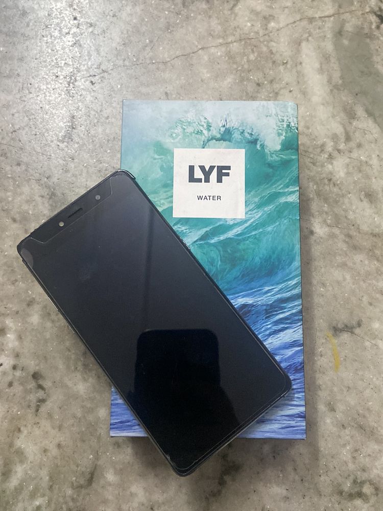 Lyf Water 8 Phone In Good Working Condition