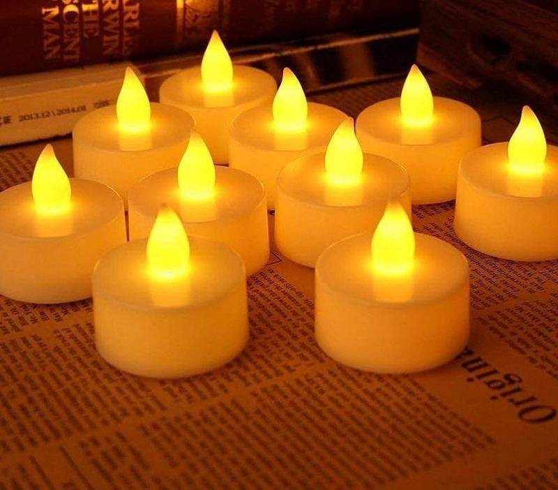 FLAMELESS LED Tea Lights (12)