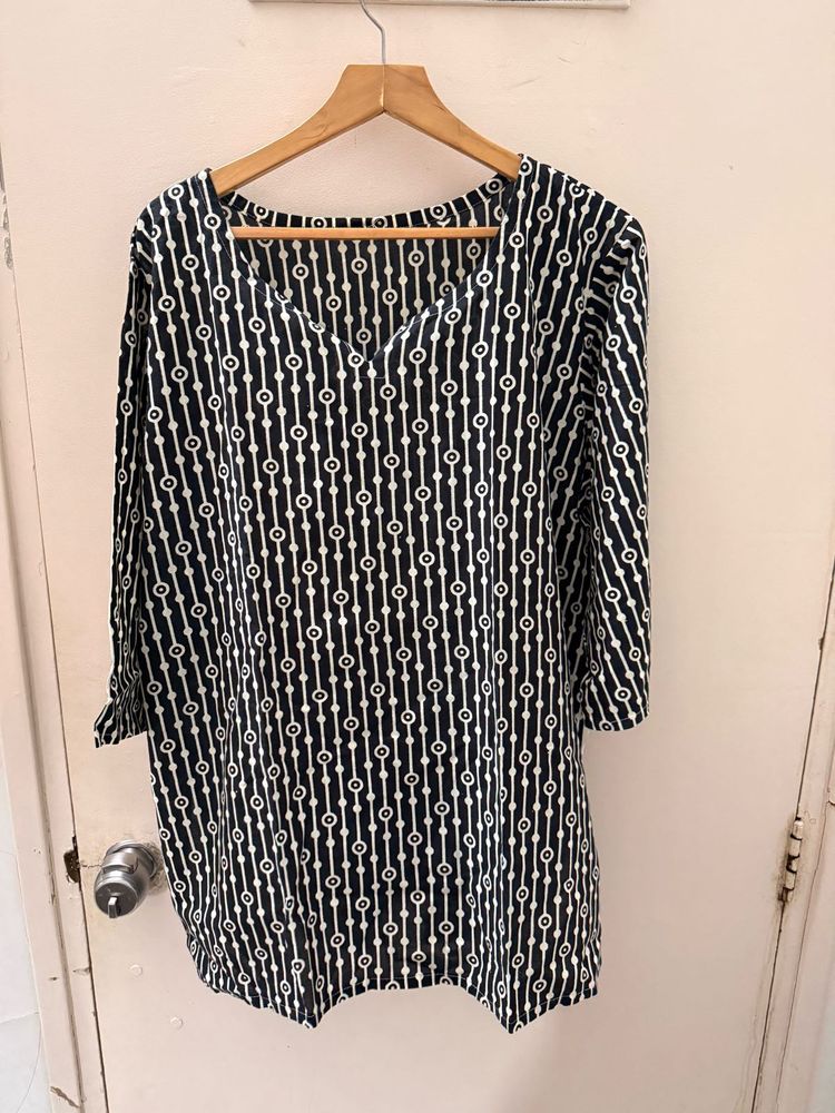 Chic Patterned Tunic Top