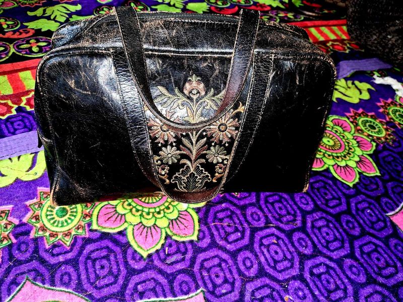 Vinatage Issac Leather Bag
