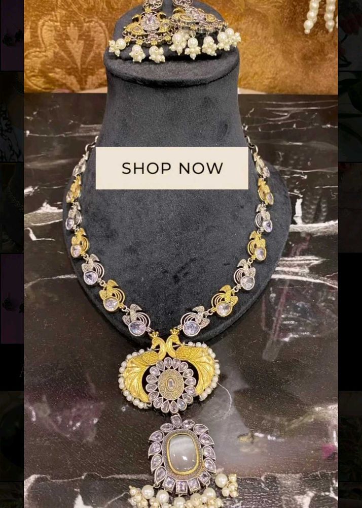 Royal Necklace and Earrings Set
