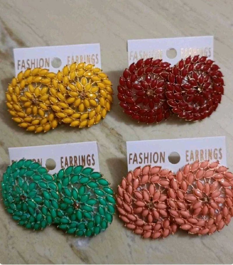 Stud Earrings Pack Of 4