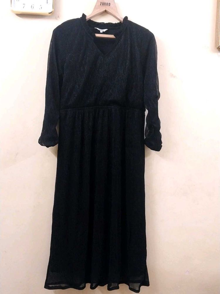 Elegant Black Midi Dress