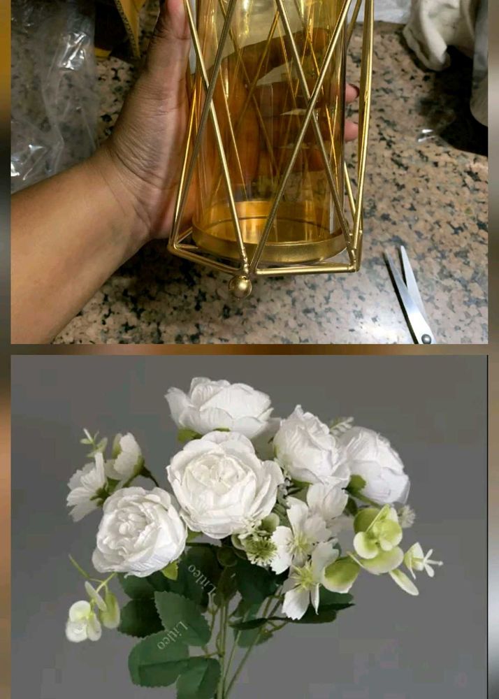 Showpiece with Gold glass and flower  combo