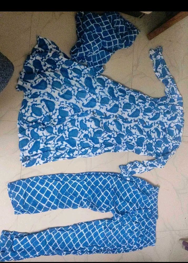 Blue &amp; White Printed Kurta Set