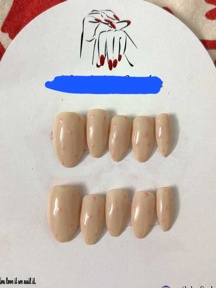Press-On Nail Set