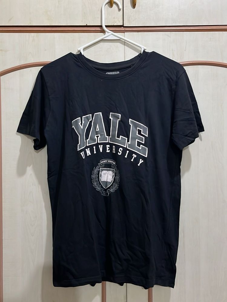 100% Cotton Yale University T-shirt
