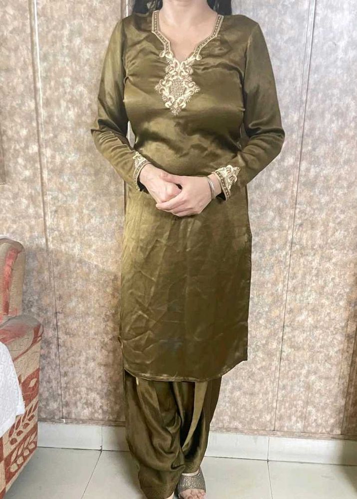 Elegant Satin  Kurta Set