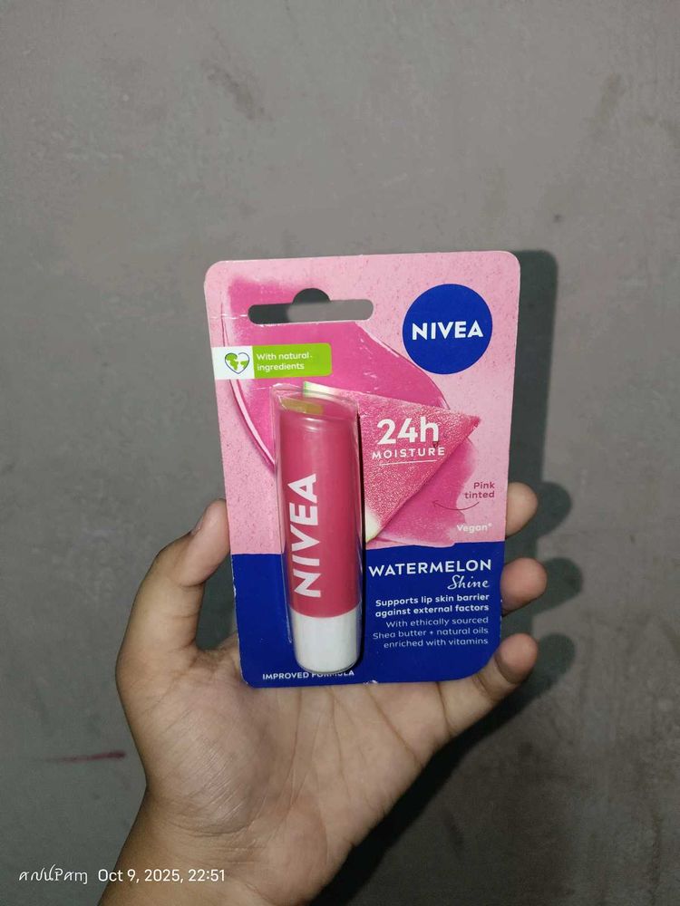 Nivea Watermelon Shine Lip Balm