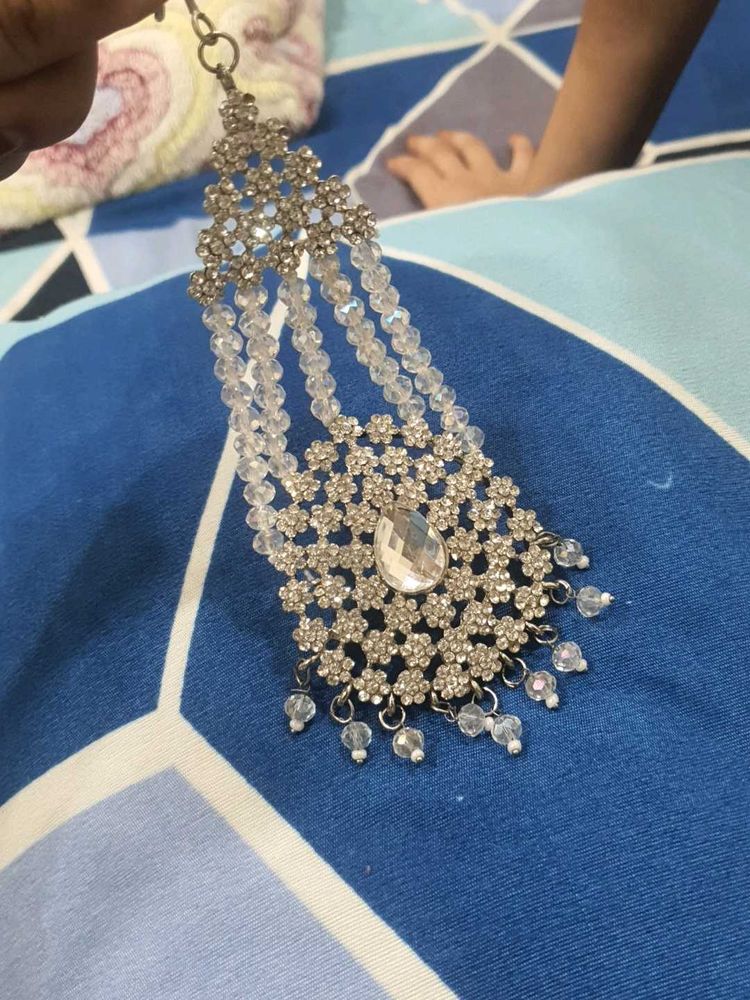 Crystal Tikka Headpiece