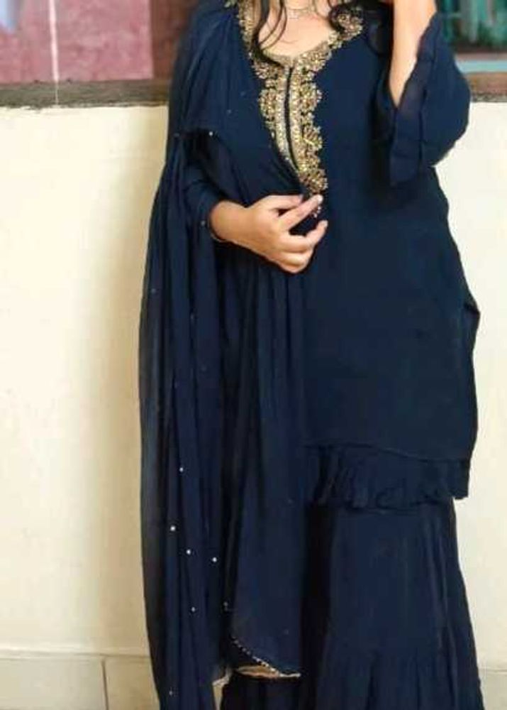 Elegant Navy Blue Embroidered Kurta Set