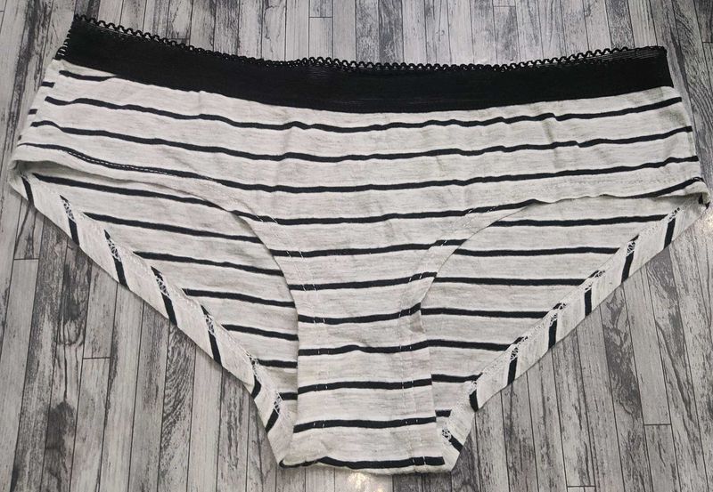 Striped Briefs 34 size 🧡