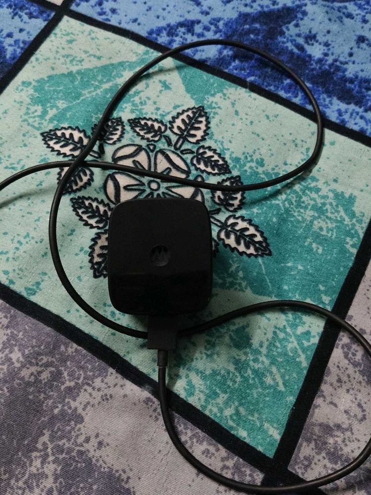 Motorola turbo adapter with cable