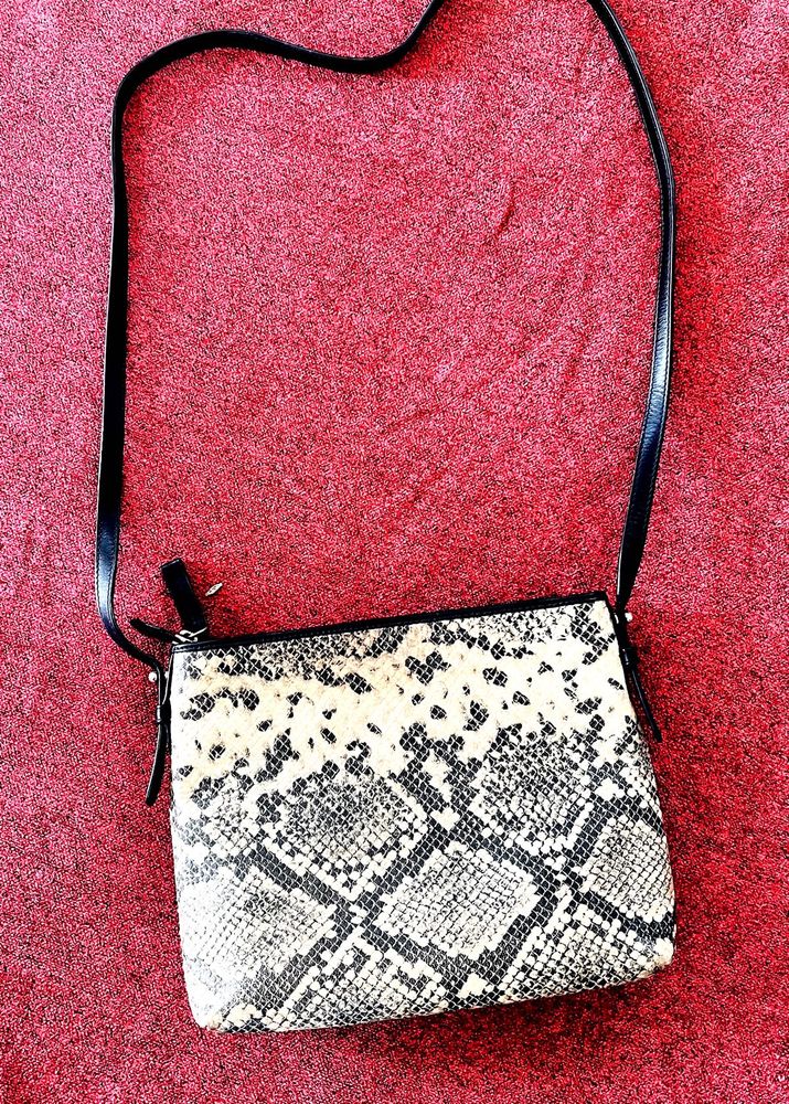 CALONGE Leather Crossbody  Bag