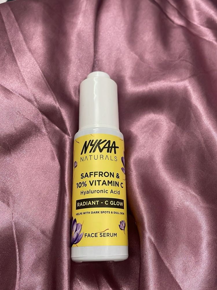 Nykaa Saffron &amp; Vitamin C Face Serum