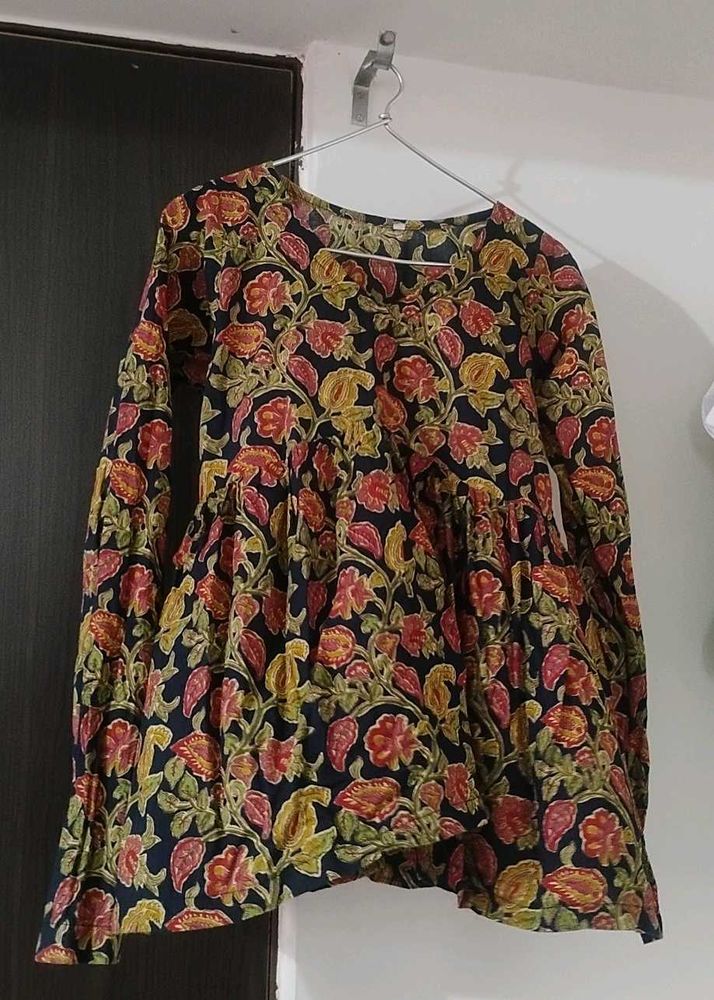 Beautiful Women Floral Peplum Top
