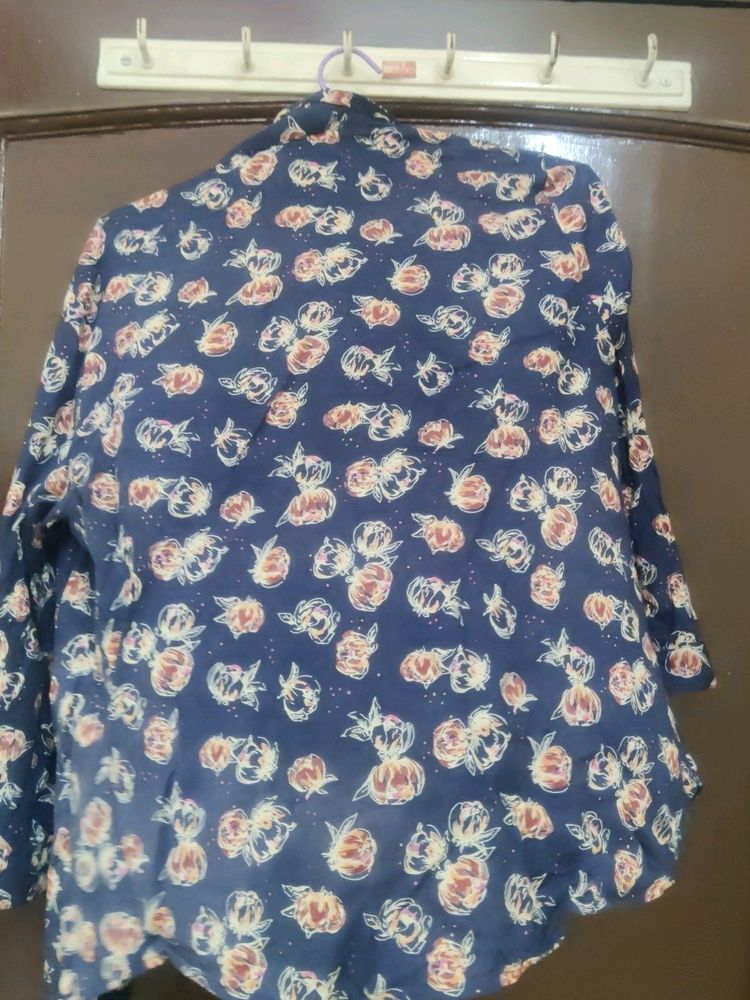 Blue Floral Printed Fitted Shirt