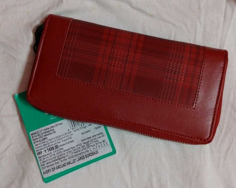 Caprese Avery Wallet - Bordeaux