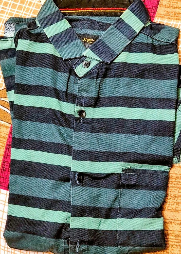 PREMIUM Striped Button-Down Shirt