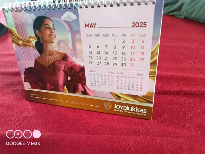 Table/Desk Top Calendar 2025