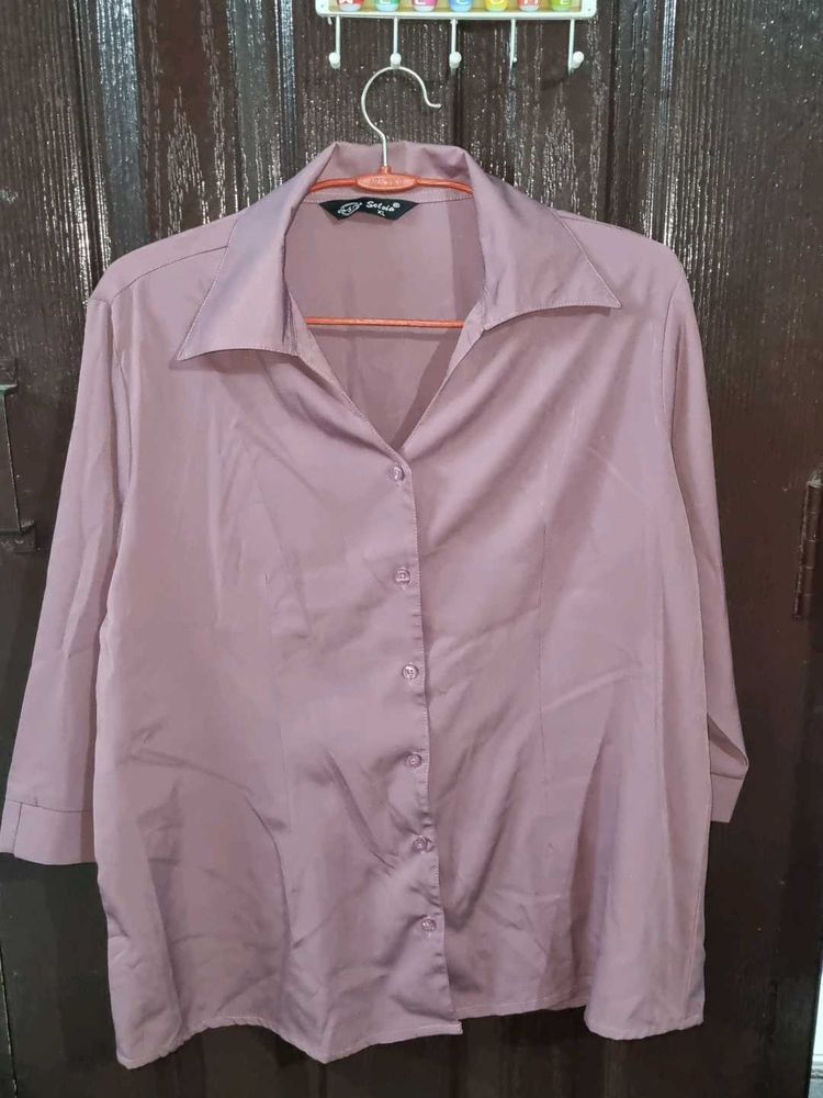 Women&#39;s Formal Fit Shirt